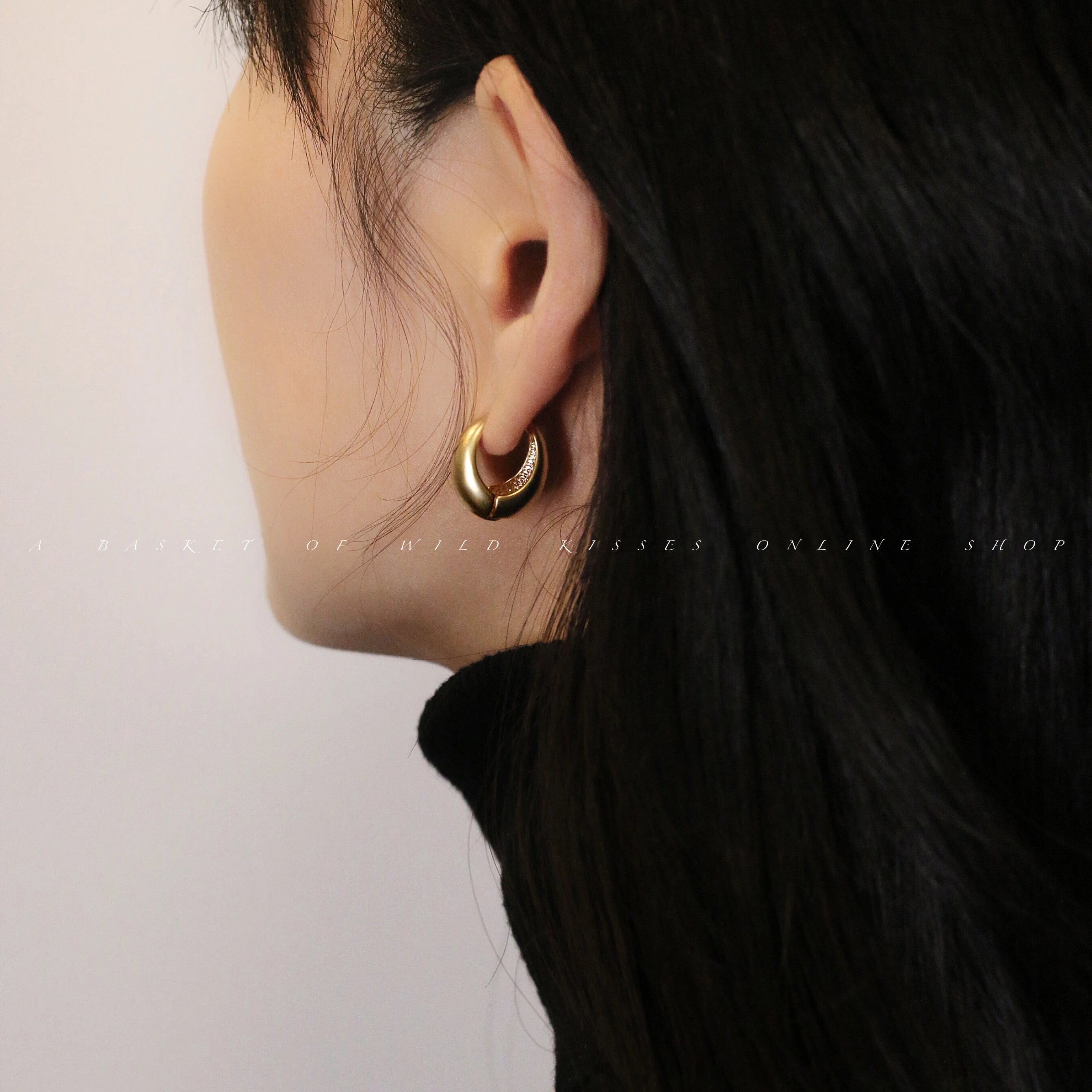Brass With 18K Gold Simple Cute  Earrings Punk Party Gown Runway T Show Gothic Rare Korean Japan INS Boho Classic Top Trendy